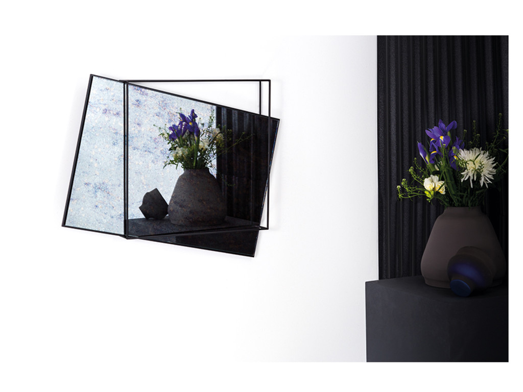 MIRO SUR LE MUR, MIROIR DE MUR